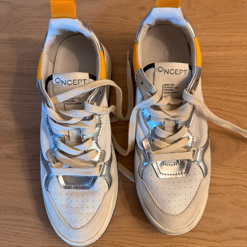 Sneaker leather ONCEPT Phoenix almost new in excellent condition US 8.5 EU 39